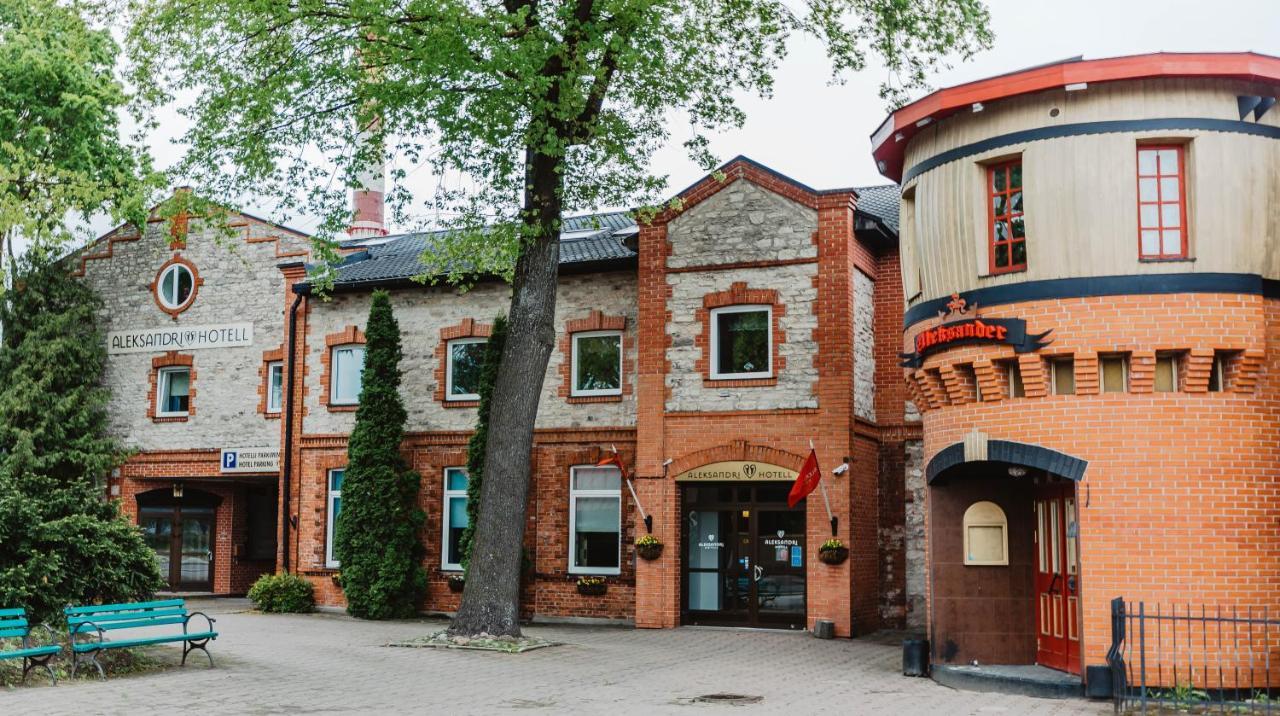Aleksandri Hotel Тарту Экстерьер фото