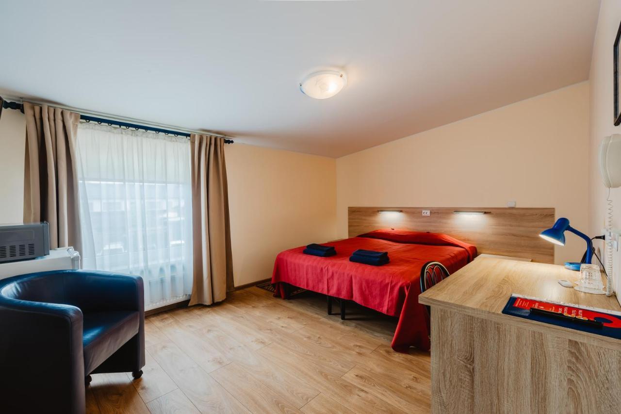 Aleksandri Hotel Тарту Экстерьер фото