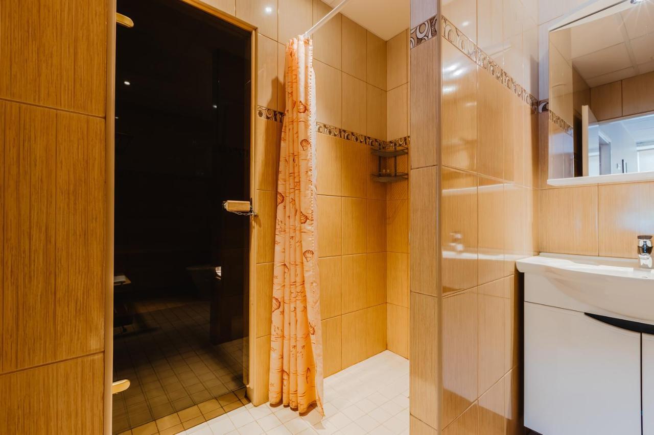 Aleksandri Hotel Тарту Экстерьер фото