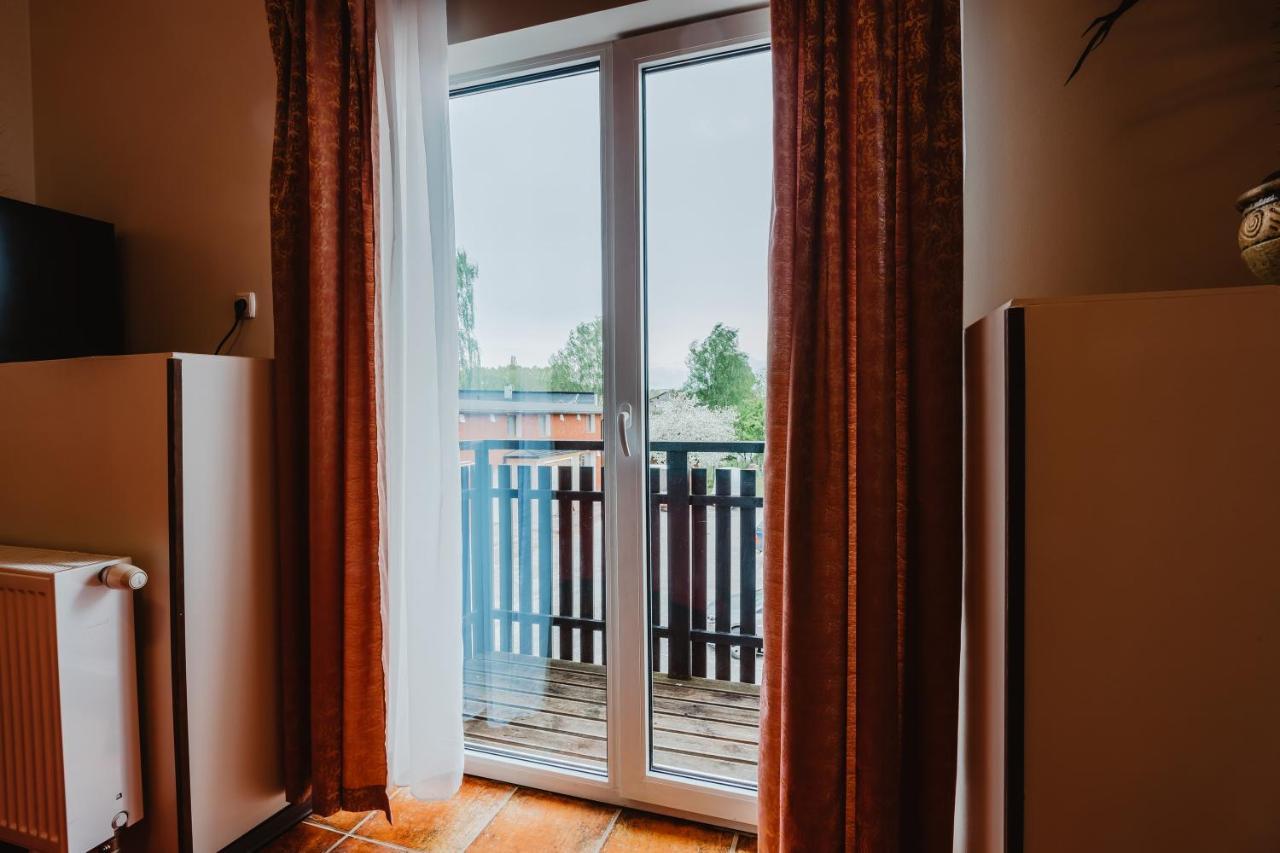 Aleksandri Hotel Тарту Экстерьер фото
