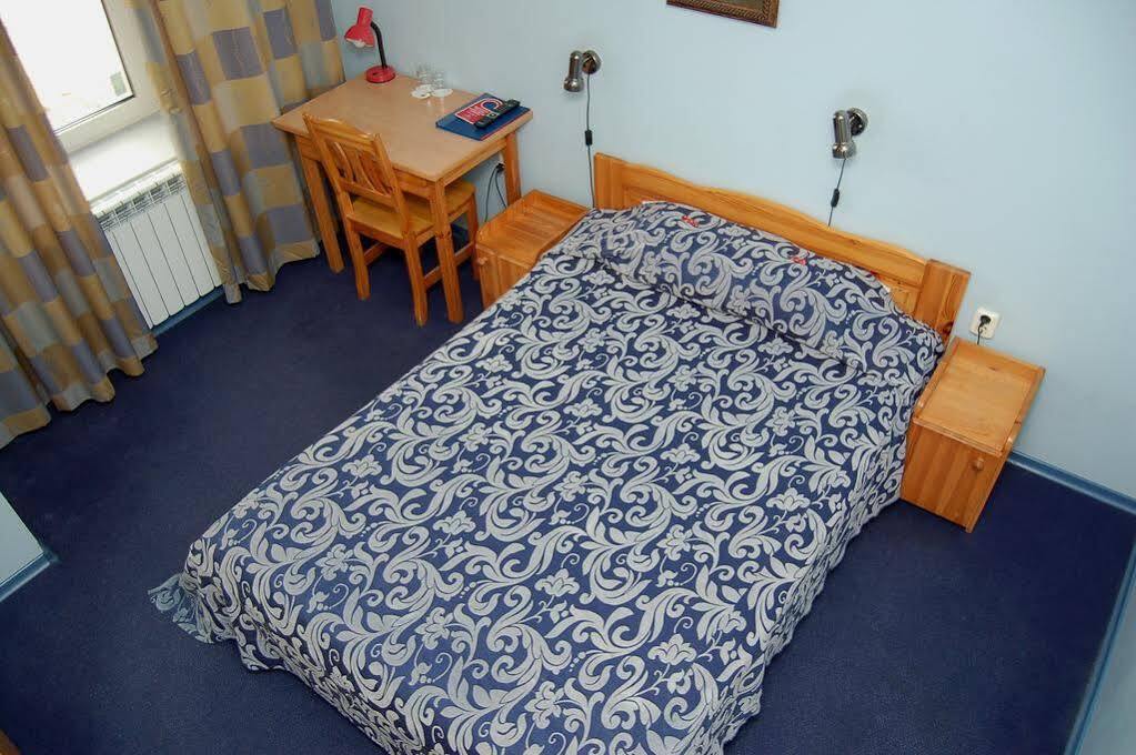 Aleksandri Hotel Тарту Экстерьер фото